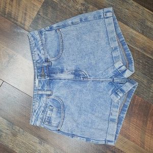 Pacsun Light Blue Stonewashed Cotton Mom Short, Size 24